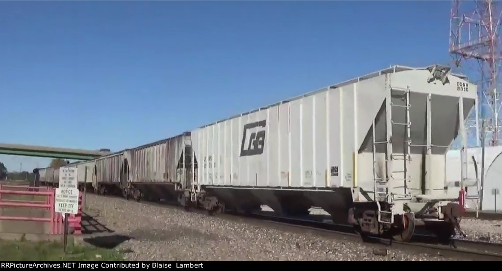 Very short NS grain train 